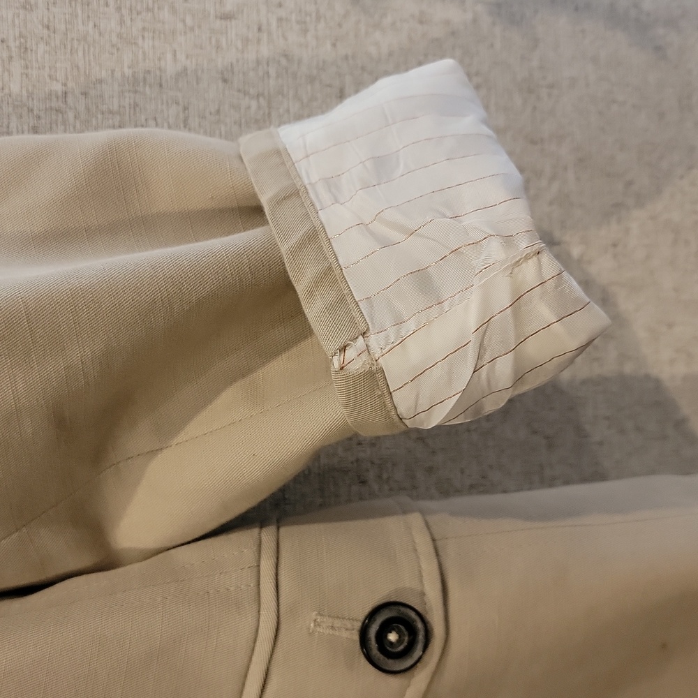 Mandarin Neck Jacket - image 7